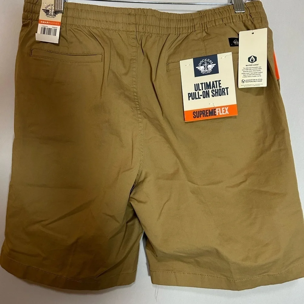 Dockers Men’s Tan Flat Front Shorts Classic Style Large NWT